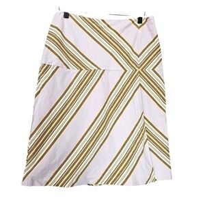 Carolina Herrera faux wrap side zipper skirt size 8 No care/fabric tag